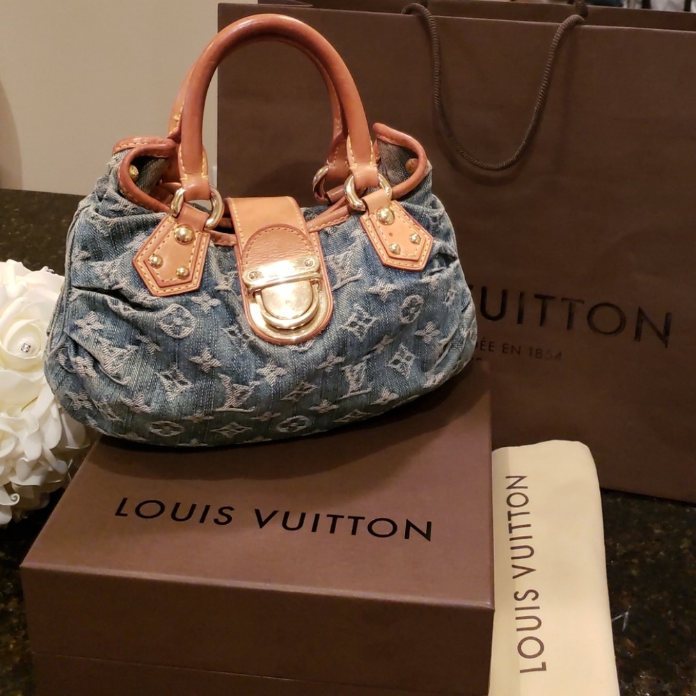 Authentic Louis Vuitton Denim Pleaty